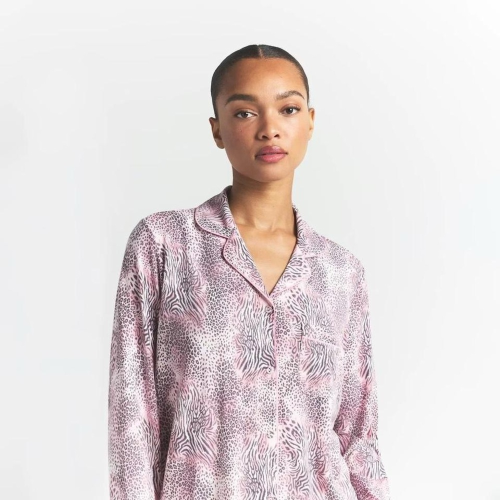 SKIMS Extra Cozy PJ Set / NWT / Multiple Sizes Available - Picture 2 of 8